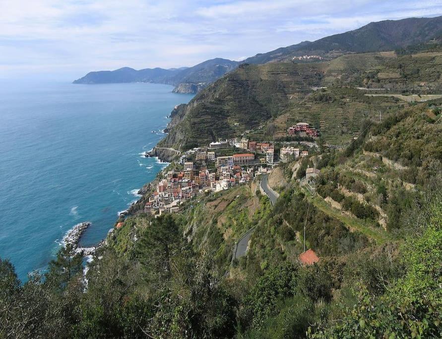 Maison De Village Avec Piscine Au-dessus Des Cinque Terre Holiday home *
